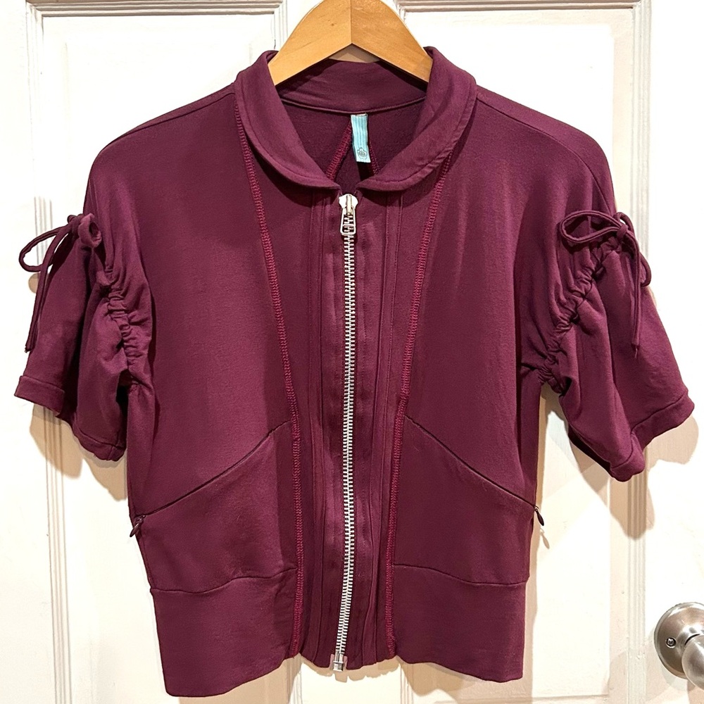 FARM Rio Plum Burgundy Short Puff Sleeve Knit Jacket Top Casual Size S